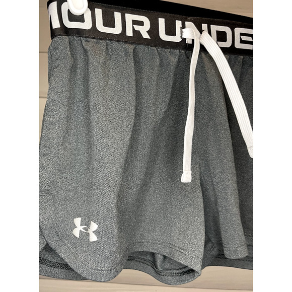 Under Armour gray shorts with logo elastic band Youth Medium - Picture 3 of 4